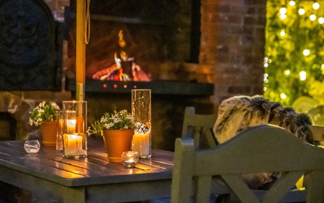 The Black Lion, Long Melford