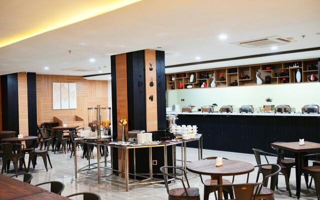 Verse Luxe Wahid Hasyim