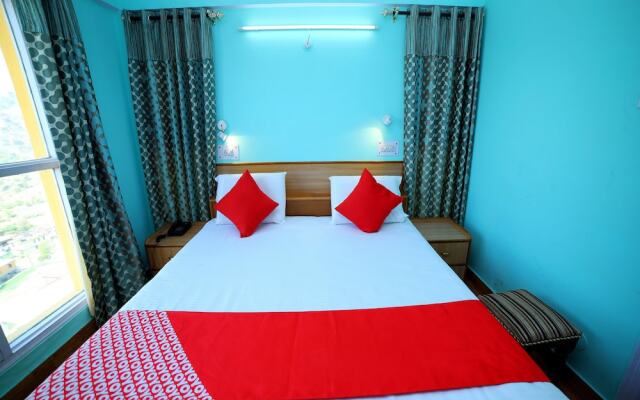 OYO 13179 Home Mountain Abode Mehli