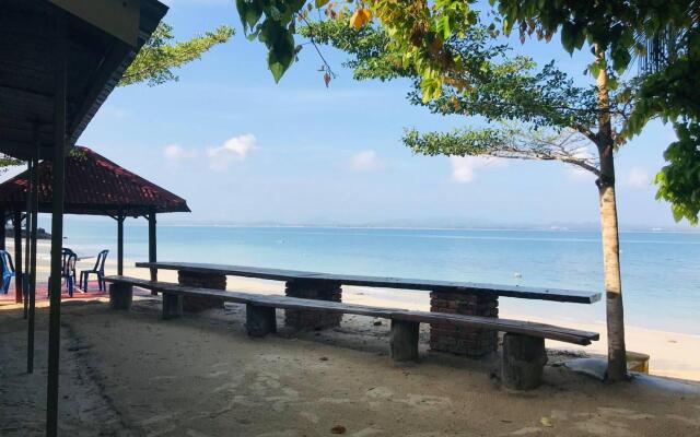 Kapas Coral Beach Resort