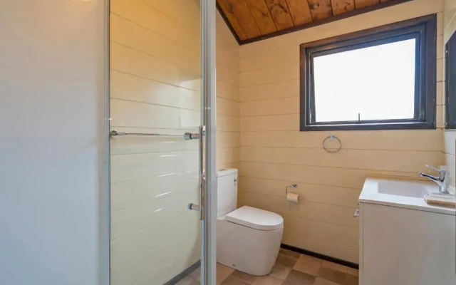 Sky Blue Bach - Whitianga Holiday Home