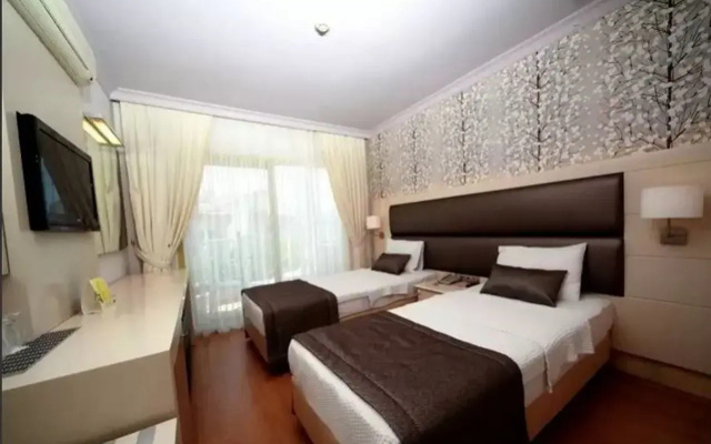 Grand Hotel Faros