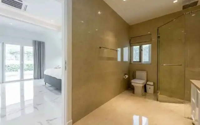 High-End Villa on Golf Course -BMG3