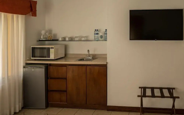 Hotel Cayman Suites
