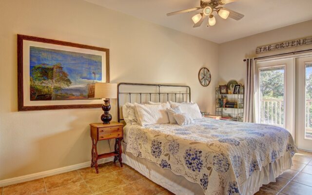 Parker River Haus Vg106 3 Bedroom Condo by RedAwning