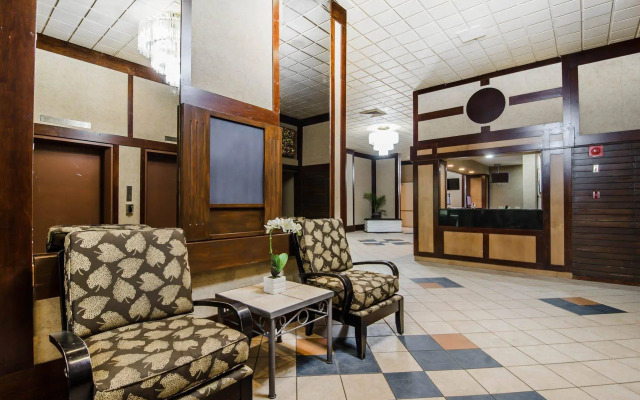 Travelodge by Wyndham Prince Albert