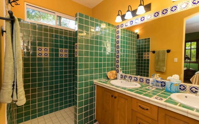 Casa De Amigos by Casago