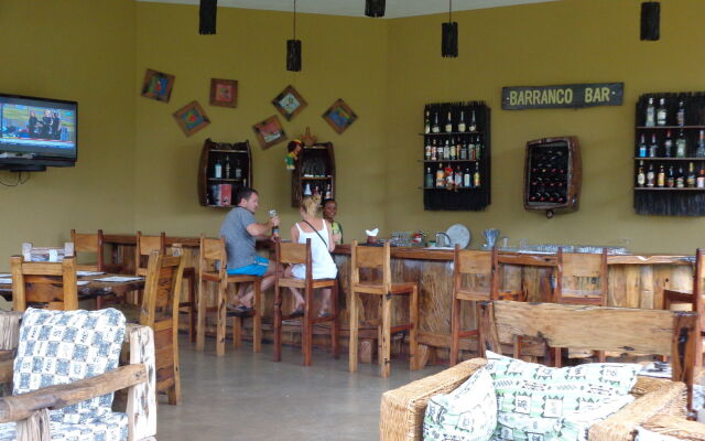 Weru Weru River Lodge