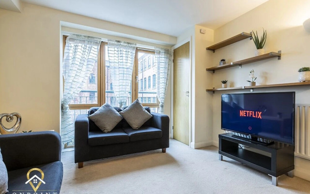 2 Bedroom Apartment in Superb Location