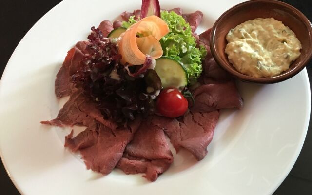 Au Cheval Blanc Hôtel et Restaurant