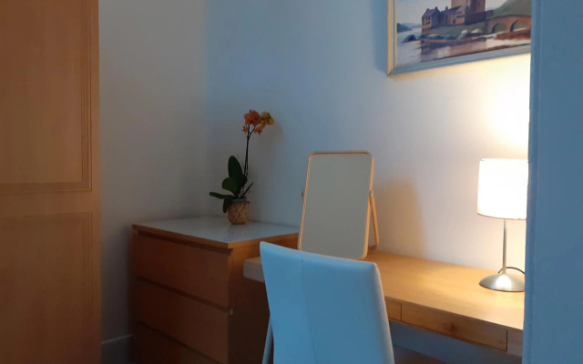 St James Quarter 2 Bed Apartment