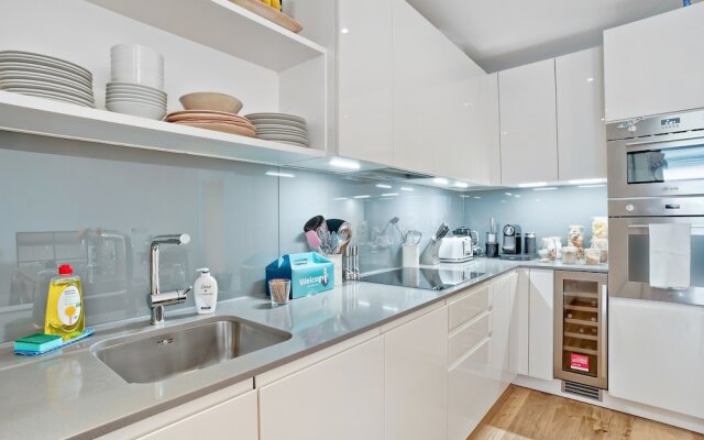 2 Bedroom Maida Vale Apartment With Patio