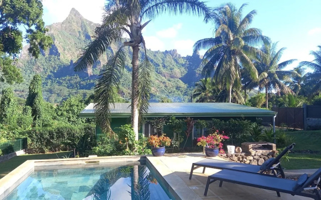 Moorea - Paopao Pool Mountain