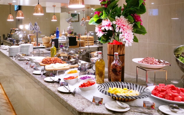 Grand Ion Delemen Hotel 