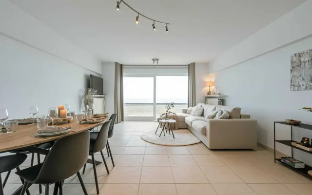 Bright Apartment With Beautiful sea View