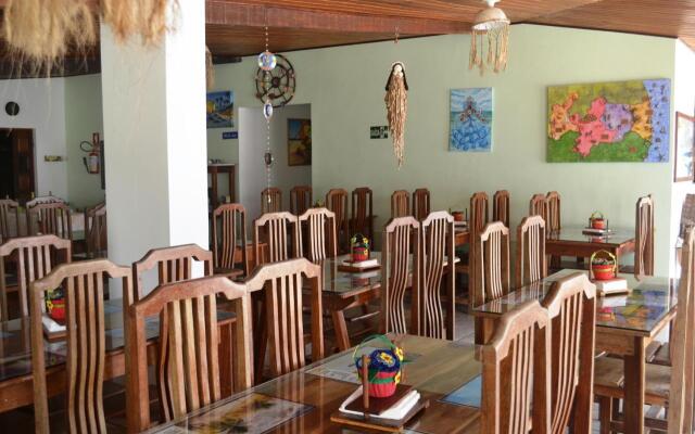 Jacuma's Lodge Hotel