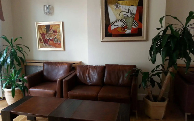 Corner House Hotel