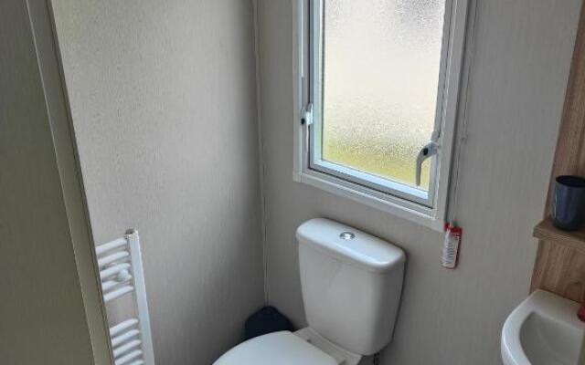 Static caravan J2, The fairway holiday park