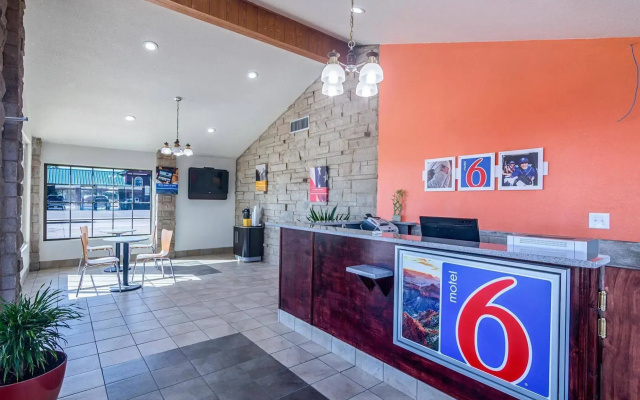 Motel 6 Childress, TX