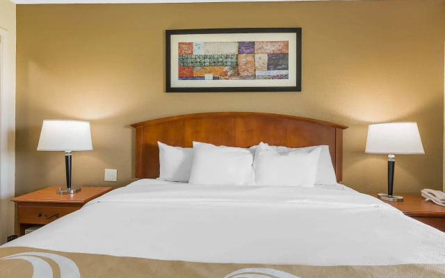 Quality Inn & Suites Sevierville - Pigeon Forge