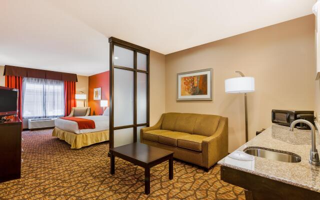 Holiday Inn Express & Suites Alpine Southeast by IHG