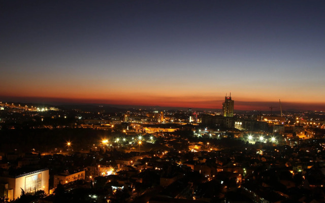 21st Floor 360 Suitop Hotel