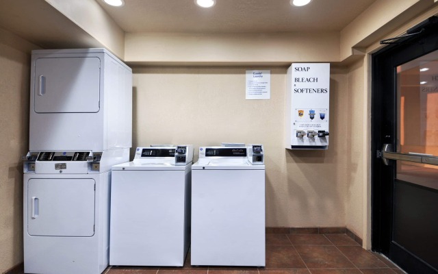 Days Inn By Wyndham Oklahoma City/Moore
