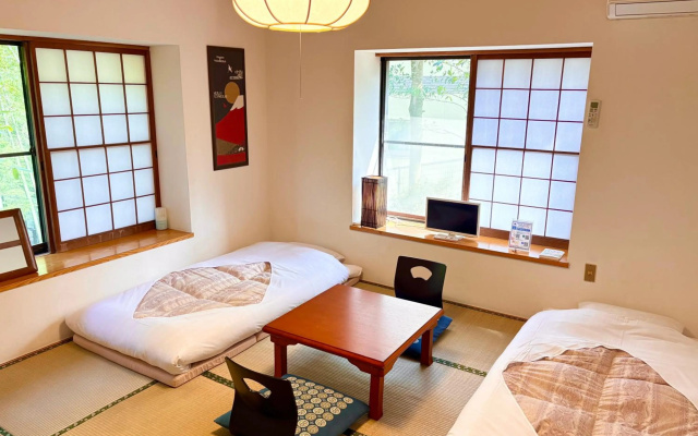 Fuji-Hakone Guest House – Guest Rooms – Hakone