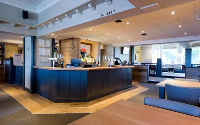 Premier Inn Manchester Airport Heald Green