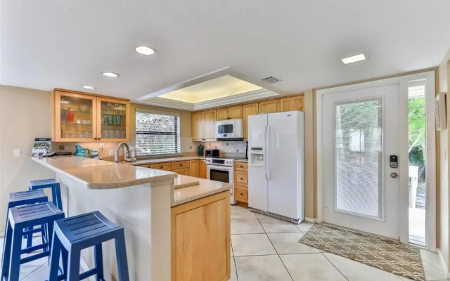 South Seas Beach Home 6