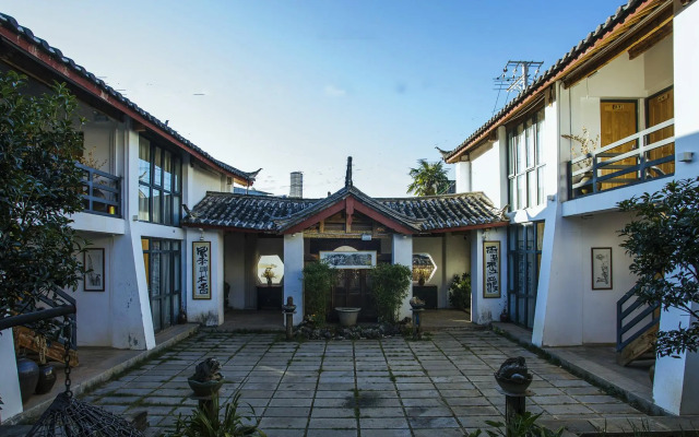 Lijiang Stories From Afar Inn