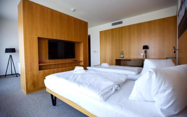 Hotel S-PORT Véska