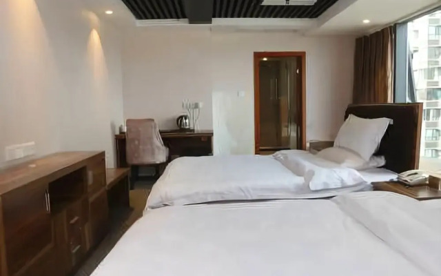 Beiluming Hotel (Chengdu South Railway Station)
