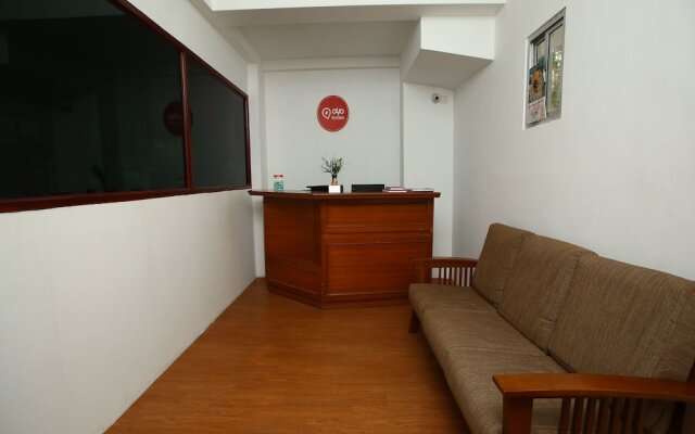 OYO 10735 Cozee Stay