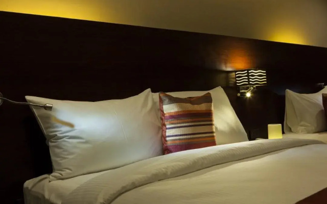 NS Royal Hotel