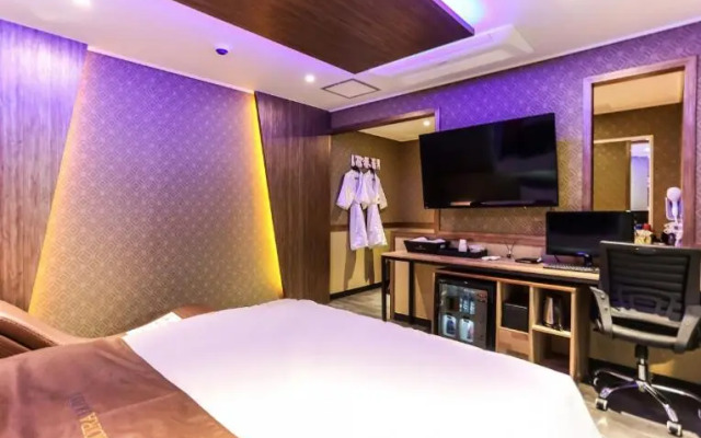 Noeulhaean Road Guest House