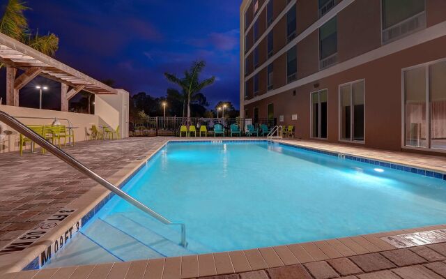 Home2 Suites by Hilton Lakewood Ranch