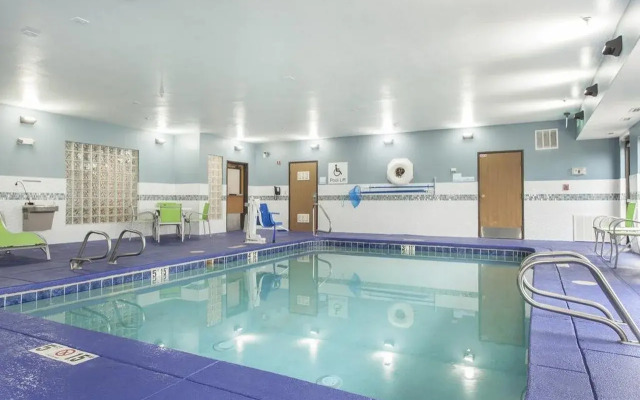 Holiday Inn Express & Suites Santa Fe by IHG