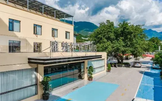 Hanyuan Yameng Shiguangli Hotel