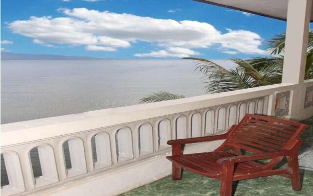 Baru Dua Beach Hotel and Restaurant