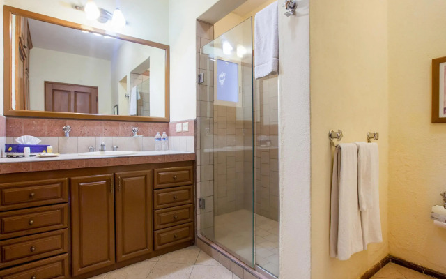 El Ameyal Hotel & Family Suites