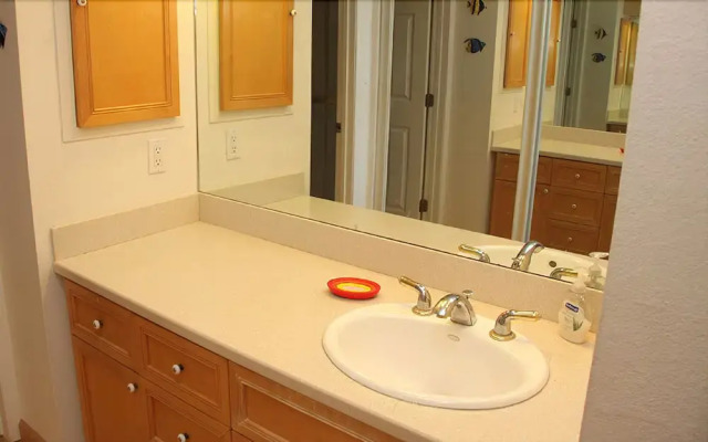 Molokai Vacation Properties - Ke Nani Kai