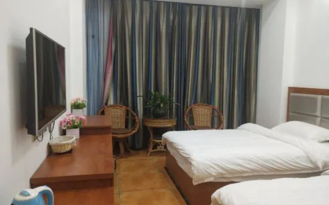 Fuxian Lake Jinhuyuan Hotel (Gushan Scenic Area)