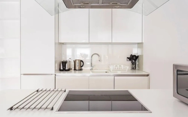 Central London - 2 Beds - Sleeps 4 - Lift