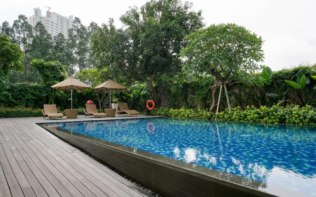 Exclusive 1BR Veranda Residence @ Puri Apartment