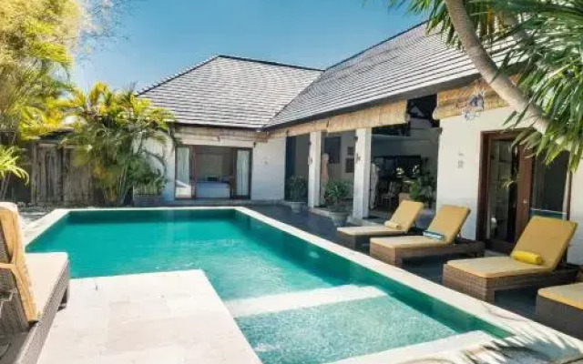 Phinisi Villas - Seminyak City Center
