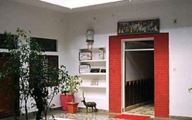 Hotel Surya