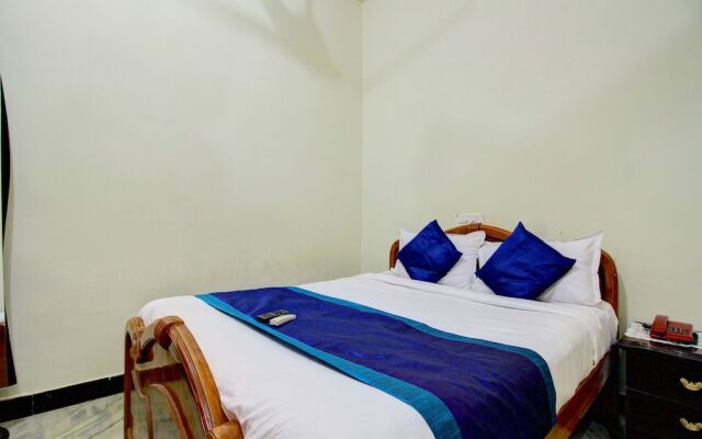 OYO 5672 Vaani Villa