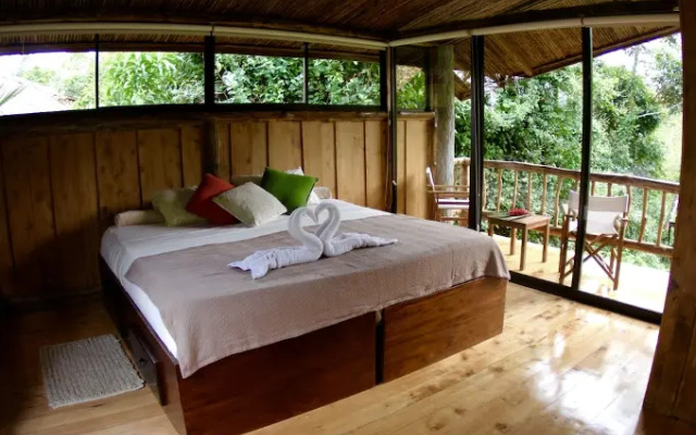 Epic Adventure Lodge