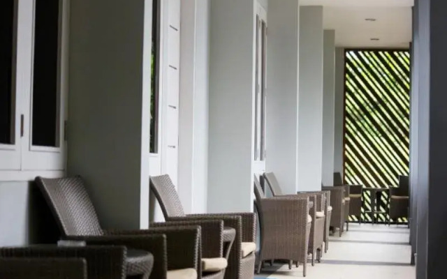 Cavery Beach Hotel